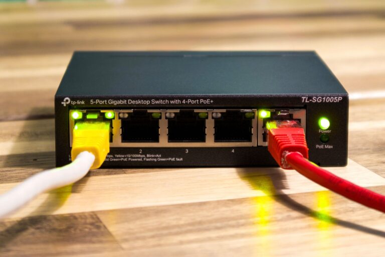 Dlaczego internet przerywa co kilka minut? 7 najczęstszych przyczyn i gotowe rozwiązania